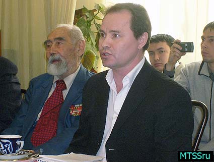 Р.Галимов - слева, М.Фейзулов - справа