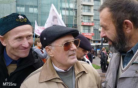 Митинг Архнадзора 1.10.2011. Р.Хисматулла М.Минач и Ш.Жаминихан